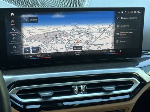 Used 2023 BMW 330i Sedan w/ Premium Package image 13