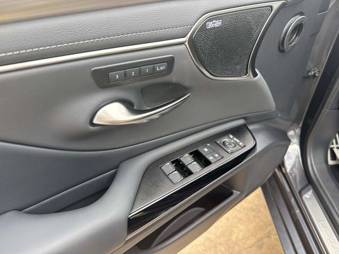 New 2025 Lexus ES 350 F Sport image 17