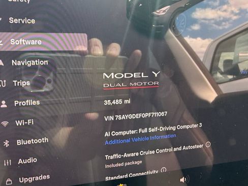 Used 2023 Tesla Model Y Performance AWD/4WD image 5