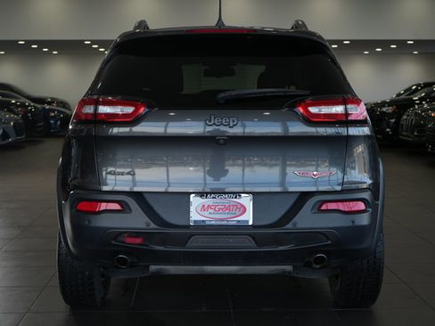 Used 2016 Jeep Cherokee Trailhawk w/ Comfort/Convenience Group image 10