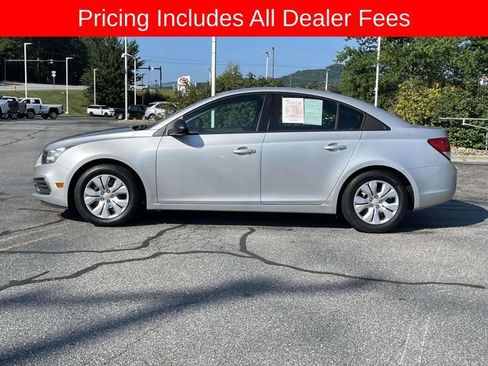 Used 2016 Chevrolet Cruze LS FWD image 2