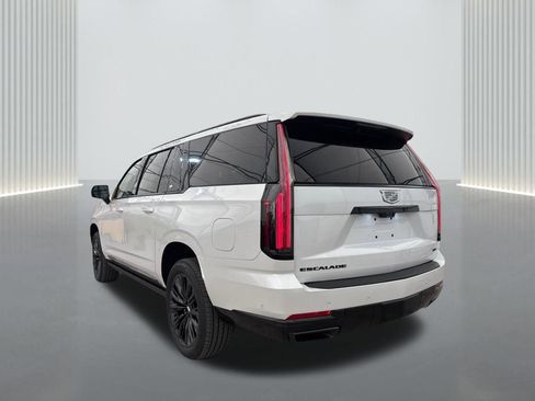 New 2025 Cadillac Escalade ESV Sport w/ LPO, ONYX Package image 7