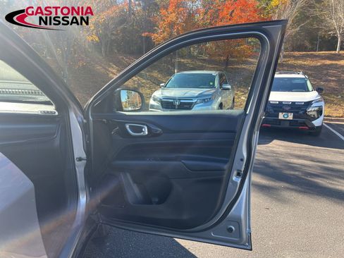 Used 2023 Jeep Compass Trailhawk image 26