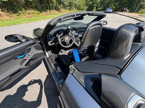 Certified 2025 Porsche 718 Boxster Spyder RS image 20