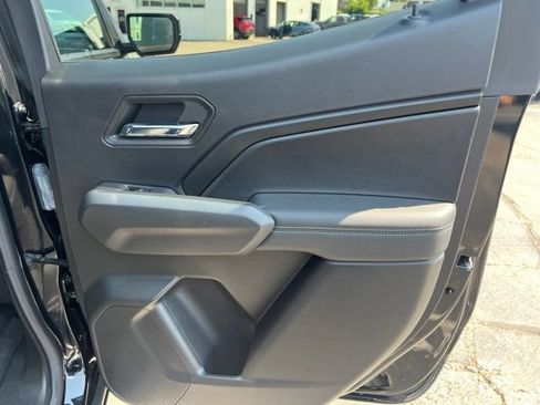 Used 2023 GMC Canyon Elevation w/ Elevation Premium Package AWD/4WD image 14