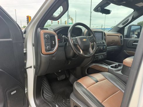 Used 2021 Chevrolet Silverado 2500 High Country w/ Z71 Off-Road Package AWD/4WD image 90