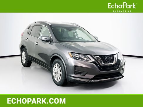 Used 2020 Nissan Rogue SV FWD image 1
