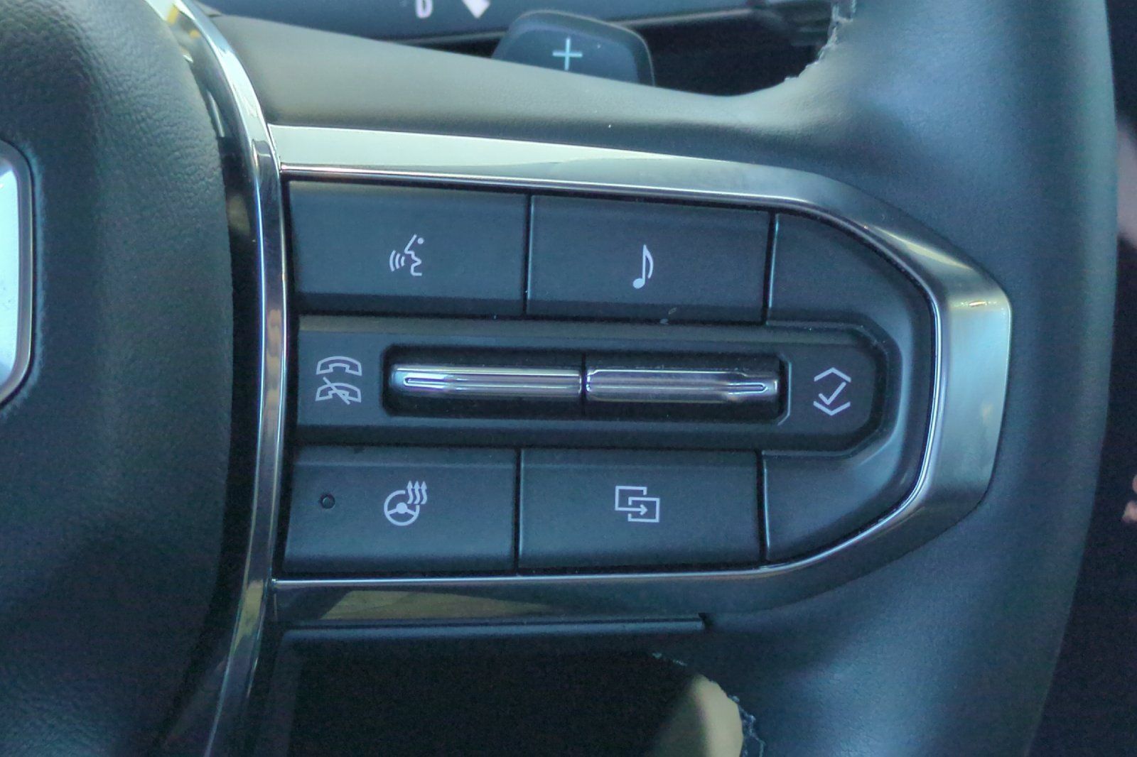 Used 2025 GMC Terrain Elevation AWD/4WD image 37