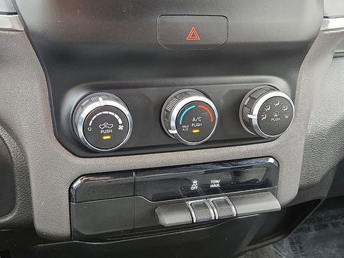 Used 2021 RAM 1500 Big Horn RWD image 24