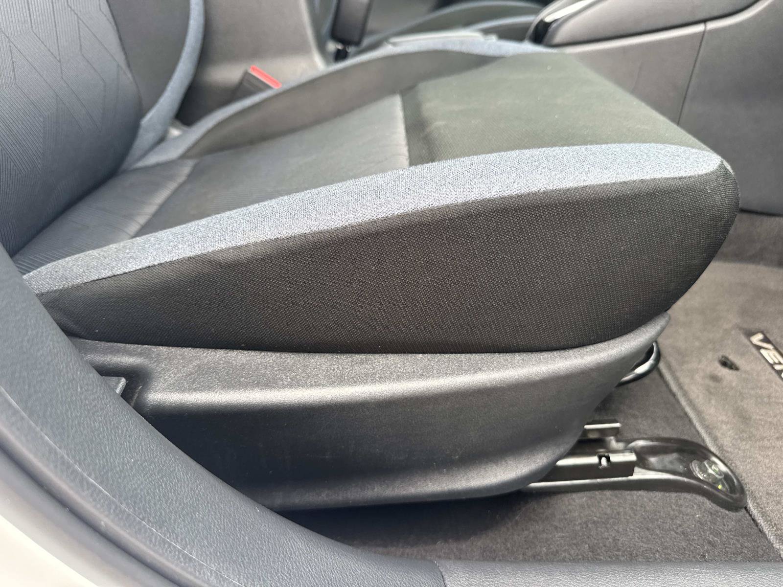 Used 2025 Nissan Versa SV FWD image 12