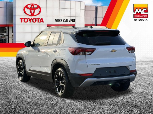 Used 2021 Chevrolet TrailBlazer LT w/ Premium Seating Package FWD image 6
