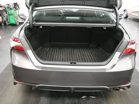 Used 2024 Toyota Camry SE w/ Cold Weather Package FWD image 22