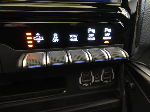 Used 2021 RAM 1500 Laramie image 21