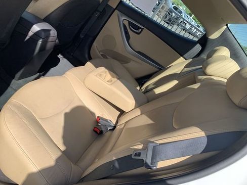 Used 2012 Hyundai Elantra Limited FWD image 10
