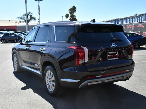 Used 2024 Hyundai Palisade SEL FWD image 6