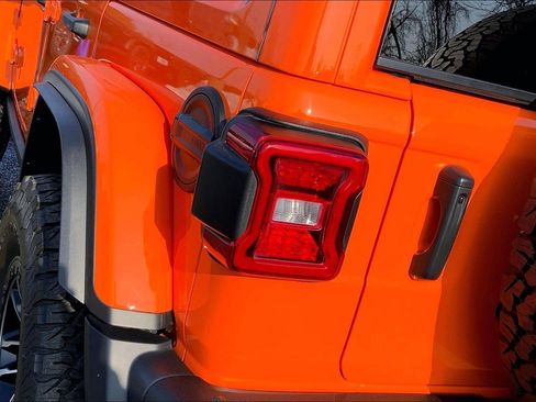 Certified 2025 Jeep Wrangler Unlimited Rubicon image 26