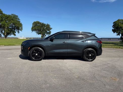 Used 2020 Chevrolet Blazer LT FWD image 2