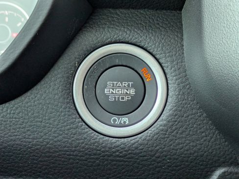 New 2026 RAM 1500 4x4 Crew Cab image 30