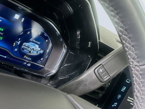 Used 2023 Chevrolet Silverado 1500 LT image 24