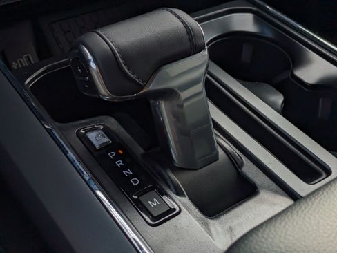 New 2025 Ford F150 Lariat w/ Equipment Group 502A High image 33