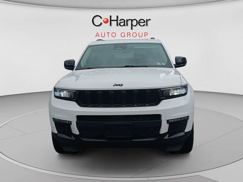 Used 2023 Jeep Grand Cherokee L Limited w/ Black Appearance Package AWD/4WD image 8
