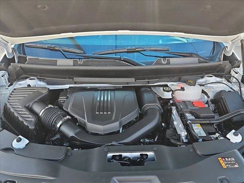 New 2026 Chevrolet Traverse LT image 17