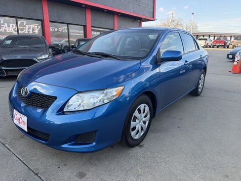 Used 2009 Toyota Corolla LE FWD image 1