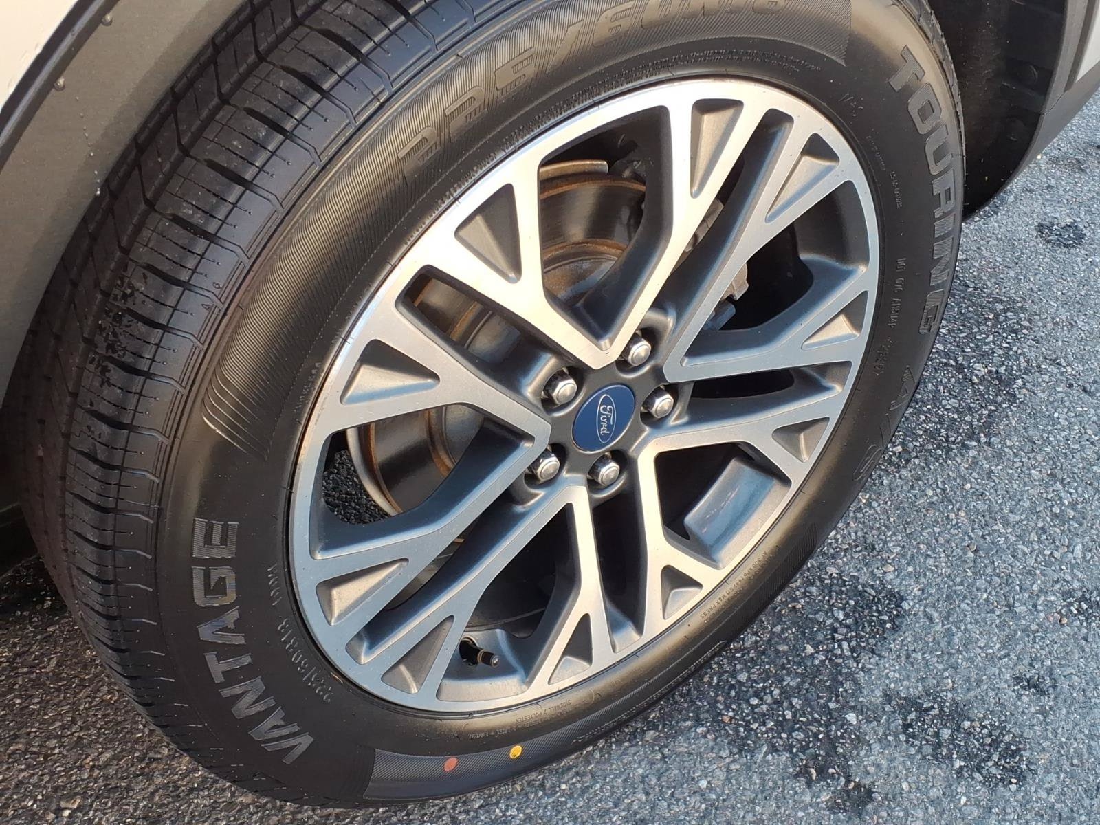 Used 2020 Ford Escape SEL FWD image 13