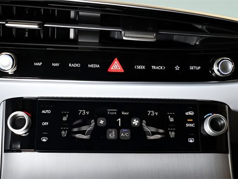 New 2026 Genesis GV70 2.5T Advanced image 22