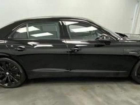 Used 2021 Bentley Flying Spur V8 AWD/4WD image 7