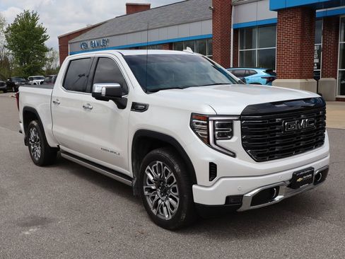 Used 2025 GMC Sierra 1500 Denali Ultimate AWD/4WD image 4