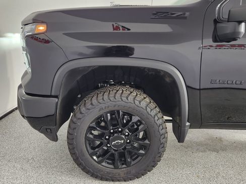 New 2026 Chevrolet Silverado 2500 LT w/ Trail Boss Package AWD/4WD image 9