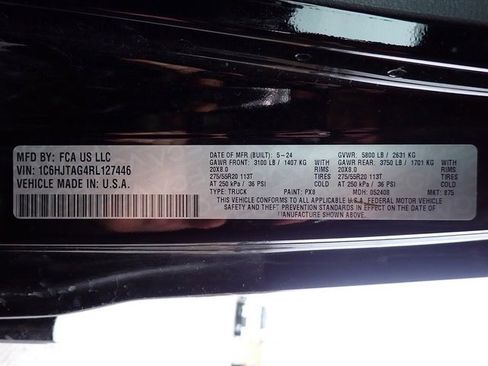 Used 2024 Jeep Gladiator Sport image 13