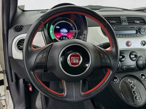 Used 2014 FIAT 500 e w/ Esport Package image 16