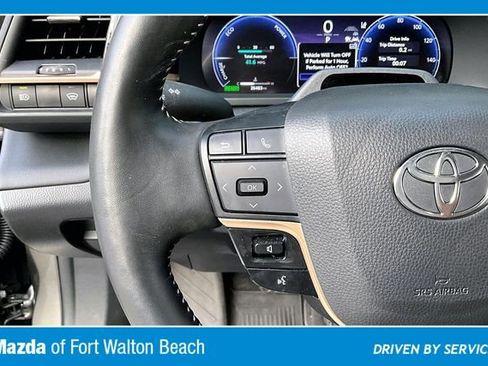 Used 2024 Toyota Crown w/ Advanced Technology Package image 10