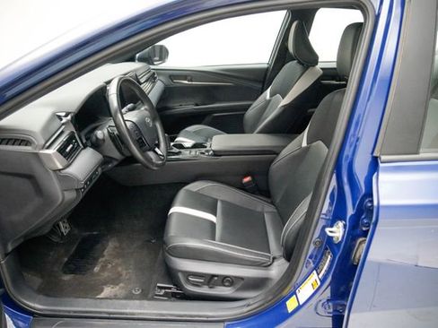 Used 2025 Toyota Camry SE FWD image 21