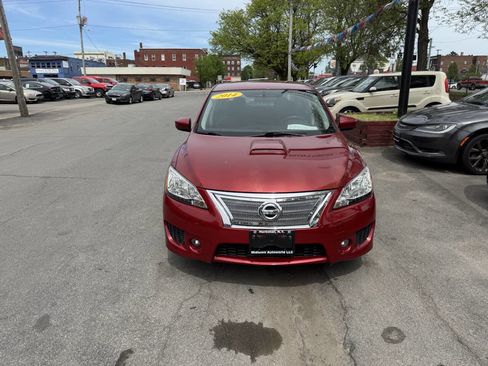Used 2014 Nissan Sentra SR w/ SR Driver Package FWD image 3
