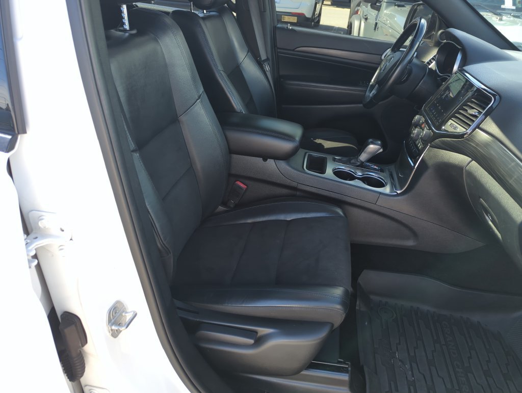 Used 2021 Jeep Grand Cherokee Laredo X AWD/4WD image 36