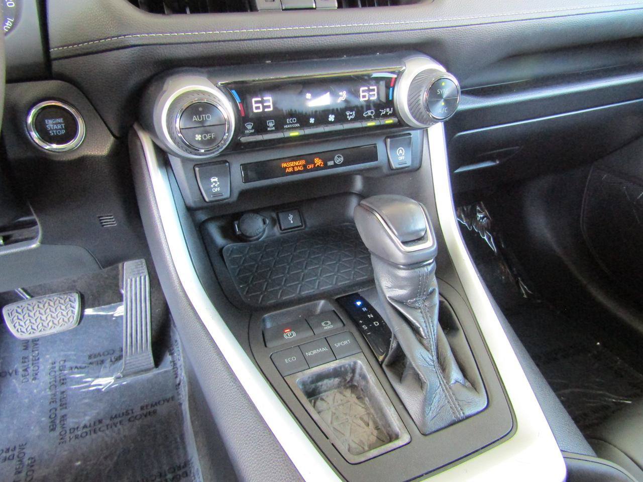 Used 2021 Toyota RAV4 XLE Premium FWD image 19
