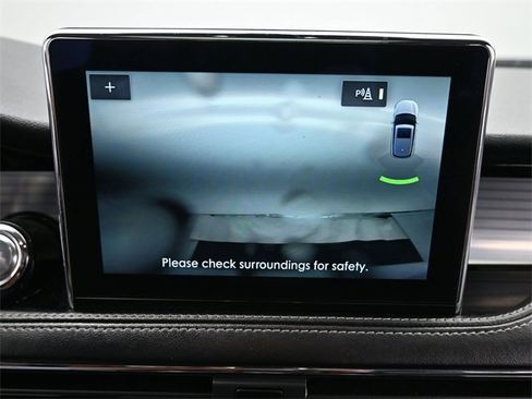 Used 2022 Lincoln Corsair AWD w/ Premium Package image 22