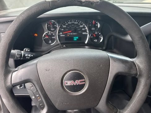 Used 2014 GMC Savana 2500 RWD image 12