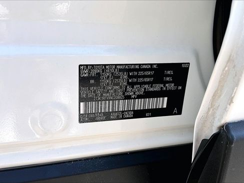 Used 2022 Toyota RAV4 LE FWD image 33
