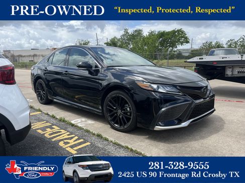 Used 2023 Toyota Camry XSE image 1