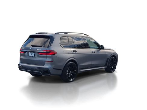 Used 2023 BMW X7 M60i w/ Executive Package image 8
