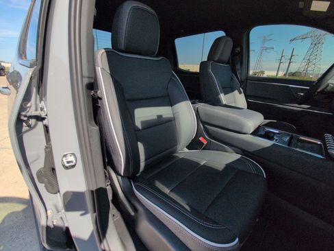 New 2026 GMC Sierra EV Elevation image 26