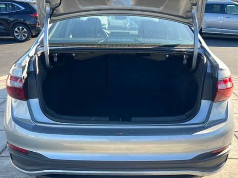 Used 2025 Volkswagen Jetta S image 8