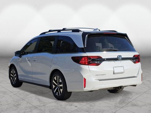 New 2026 Honda Odyssey EX-L image 2