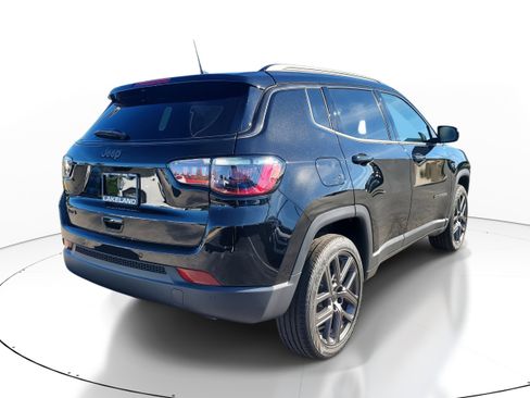 New 2026 Jeep Compass Limited image 6