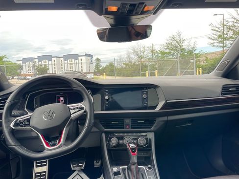 Used 2023 Volkswagen Jetta GLI Autobahn FWD image 13