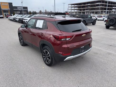 Used 2025 Chevrolet TrailBlazer LT image 4